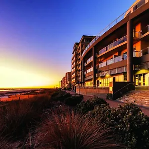 Oaks Glenelg Plaza Pier Aparthotel