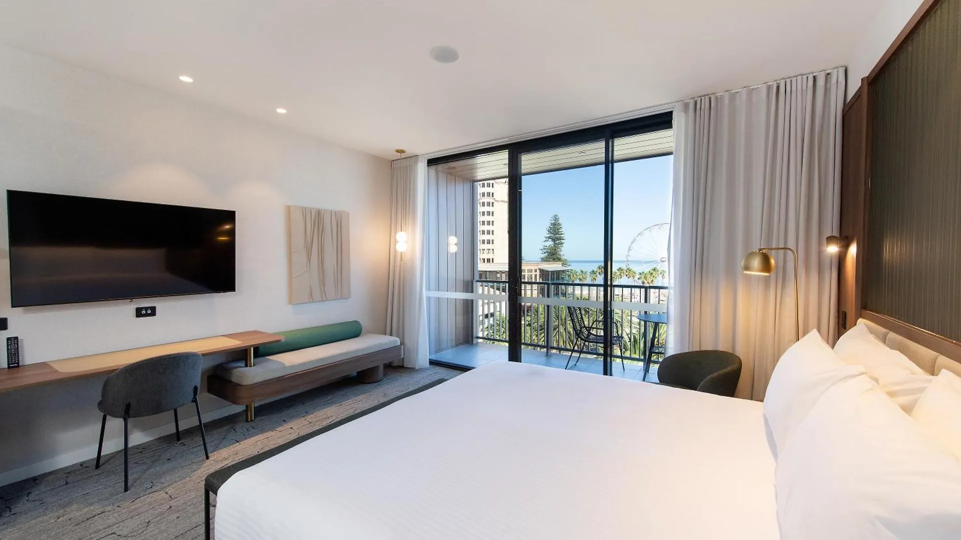 The George Hotel Adelaide 4*,