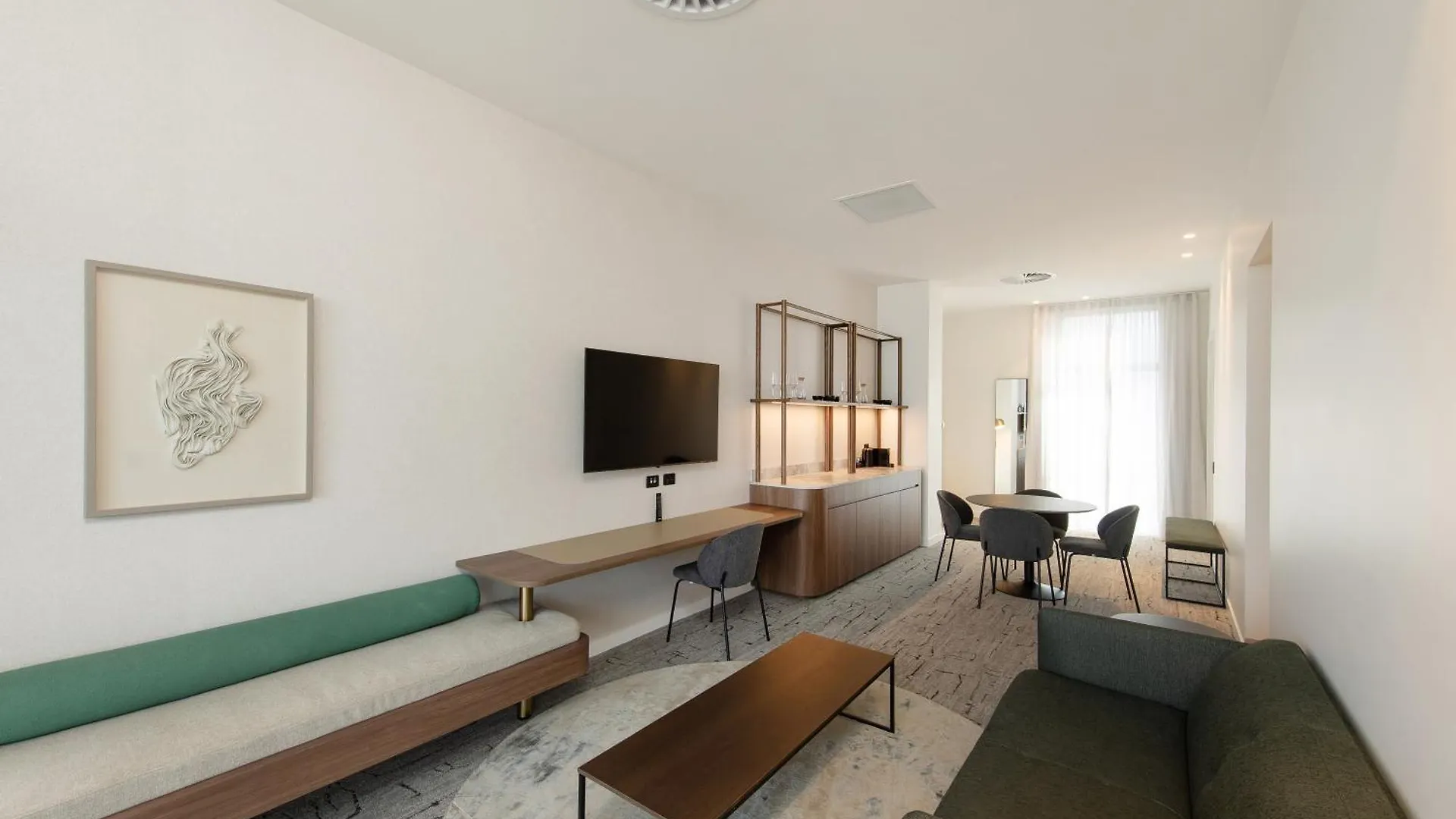 The George Hotel Adelaide